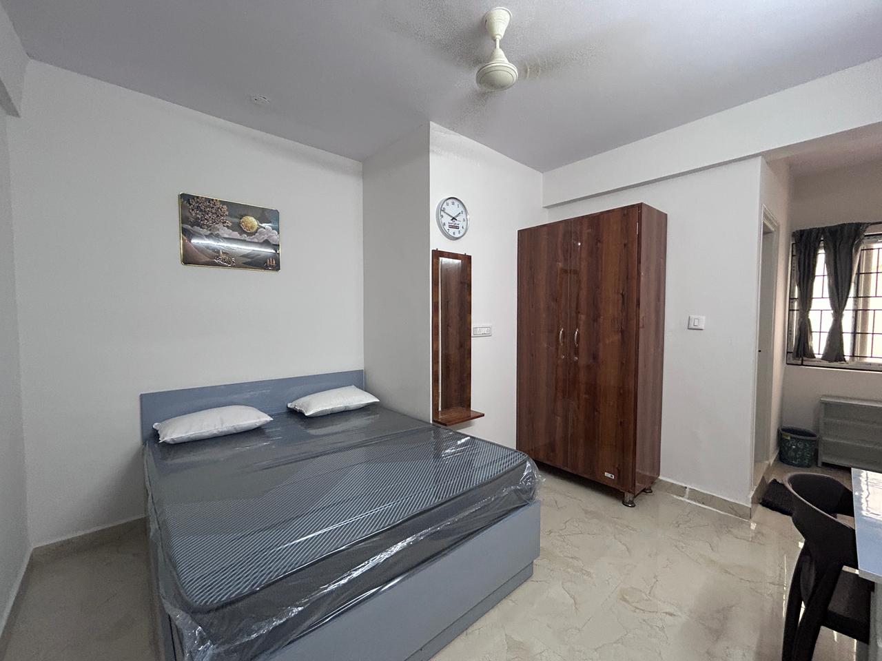 Single and Colive room